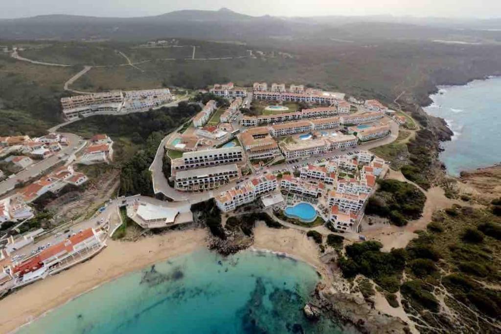 Lovely Hideaway With Pool And White Sand Beach Arenal d'en Castell Kültér fotó